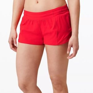 Lululemon hotty hot short low rise 2.5”